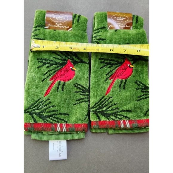St Nicholas Square Fingertip Guest Towels Cardinal Tartan Design Deck The Halls - Picture 3 of 9